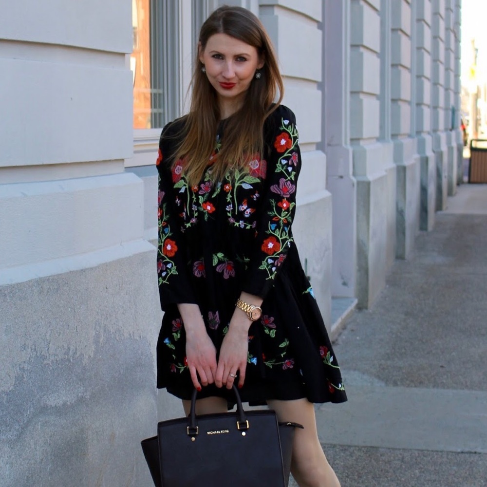 Embroidered Zara Dress size S